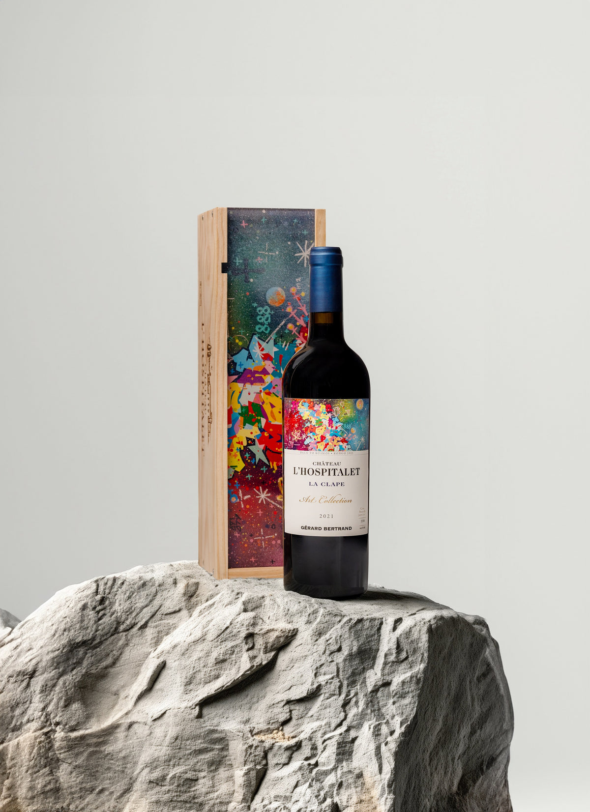 CHÂTEAU L'HOSPITALET ART COLLECTION Geschenkdoos 75cl 2021 - « BACK TO COSMOS » CYRIL KONGO - Gérard Bertrand 