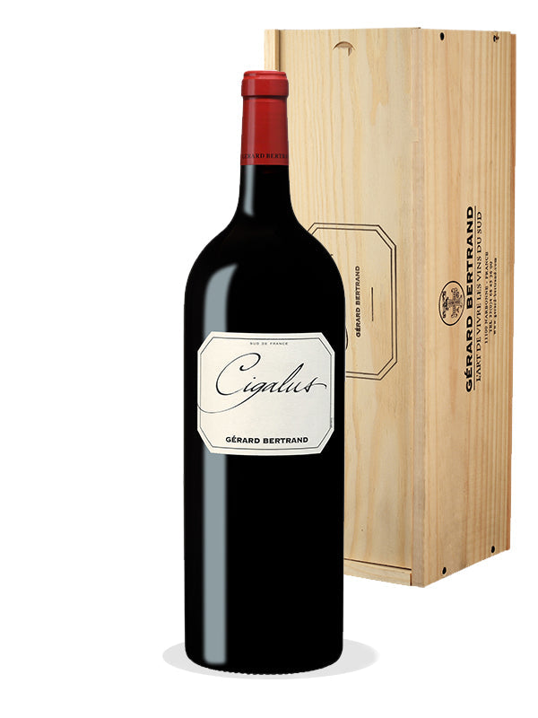 Cigalus Rouge 2020 Magnum (1,5L) met Houten Kist - Gérard Bertrand 