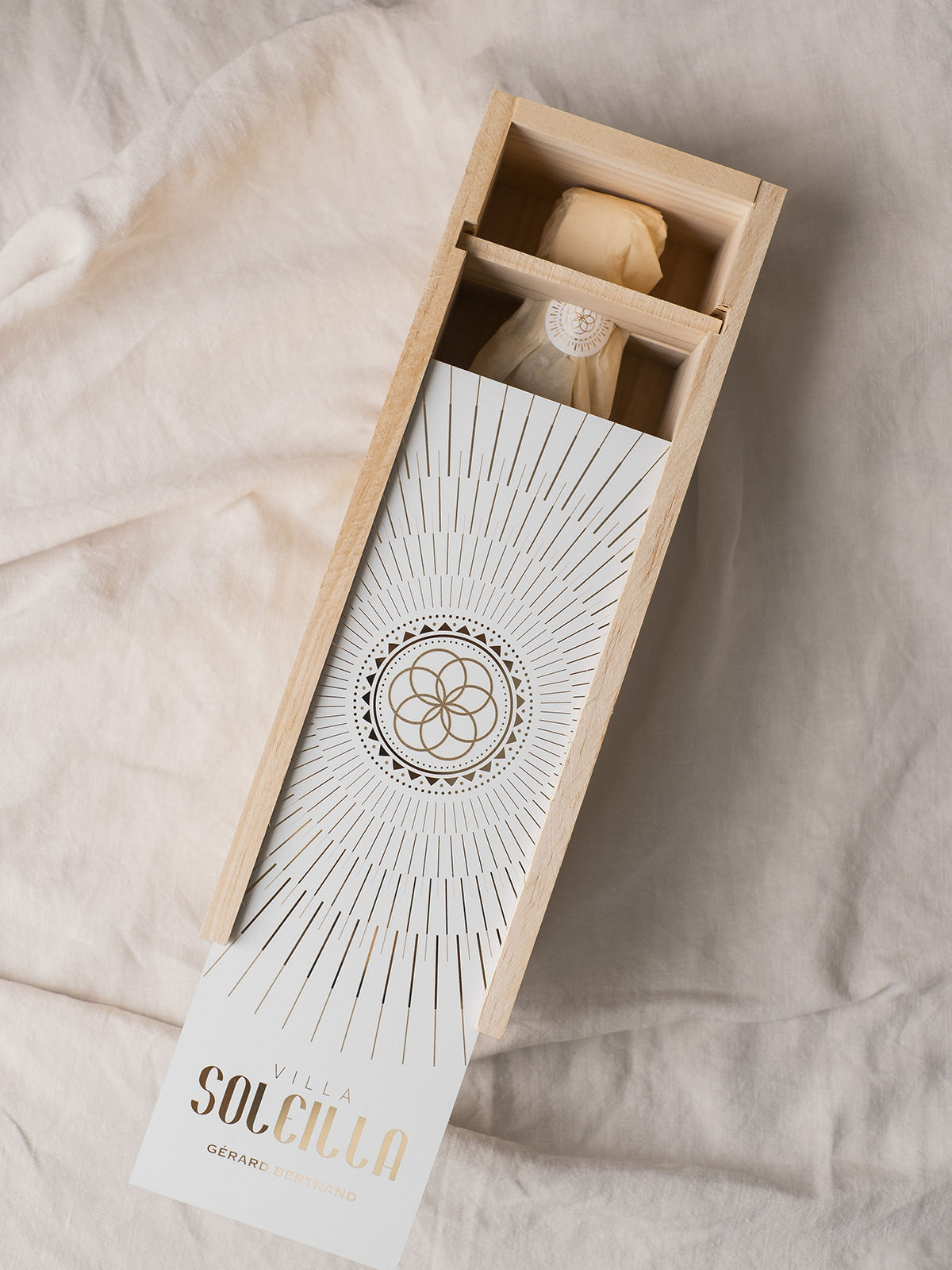 Villa Soleilla Coffret 2022 houten kist 6 flessen 75cl biodynamische oranje wijn - Gérard Bertrand 